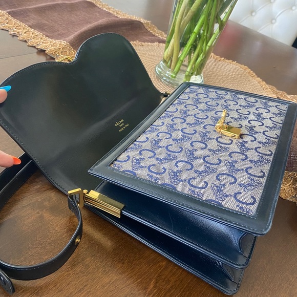 Sold✈️✈️✈️Celine shoulder bag - Picture 11 of 15